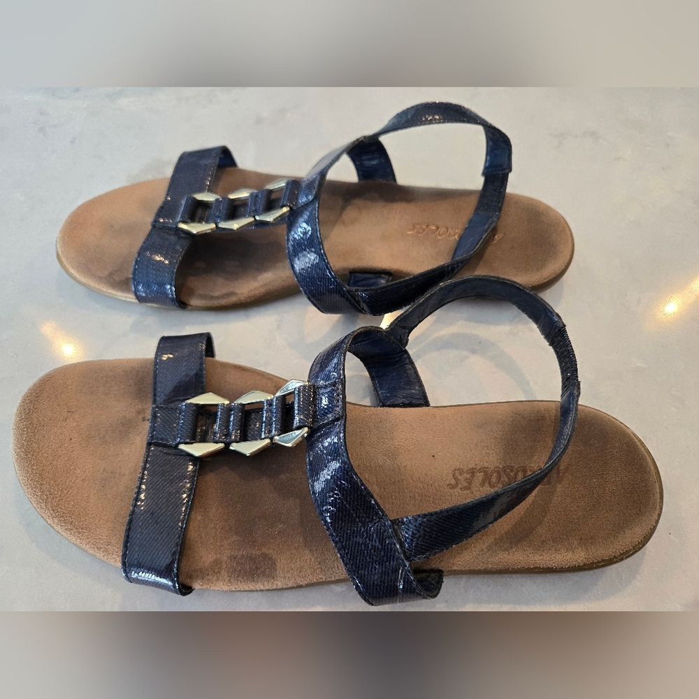 Aerosoles Stylish Blue Sandals with Metallic Accents